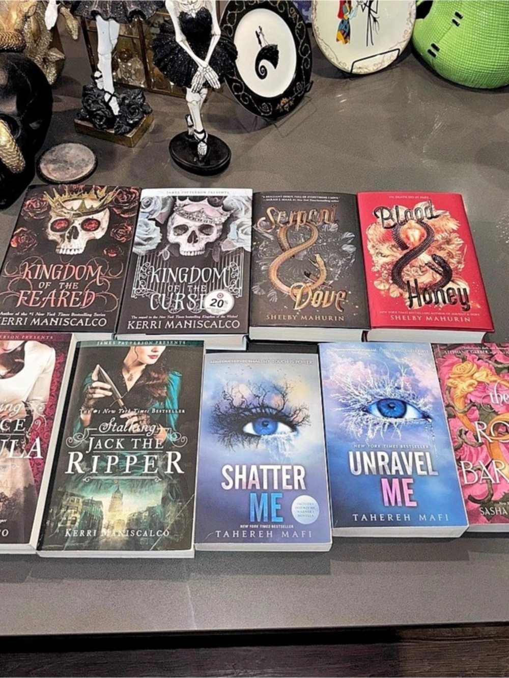 Lot of 8 Best Selling Romance Fantasy Books- A lot 1st Editions Mix of PB & HC